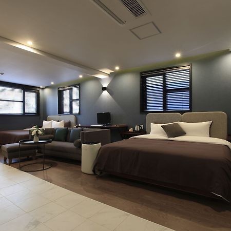 Brown Dot Hotel Yangjeong Busan Exterior foto