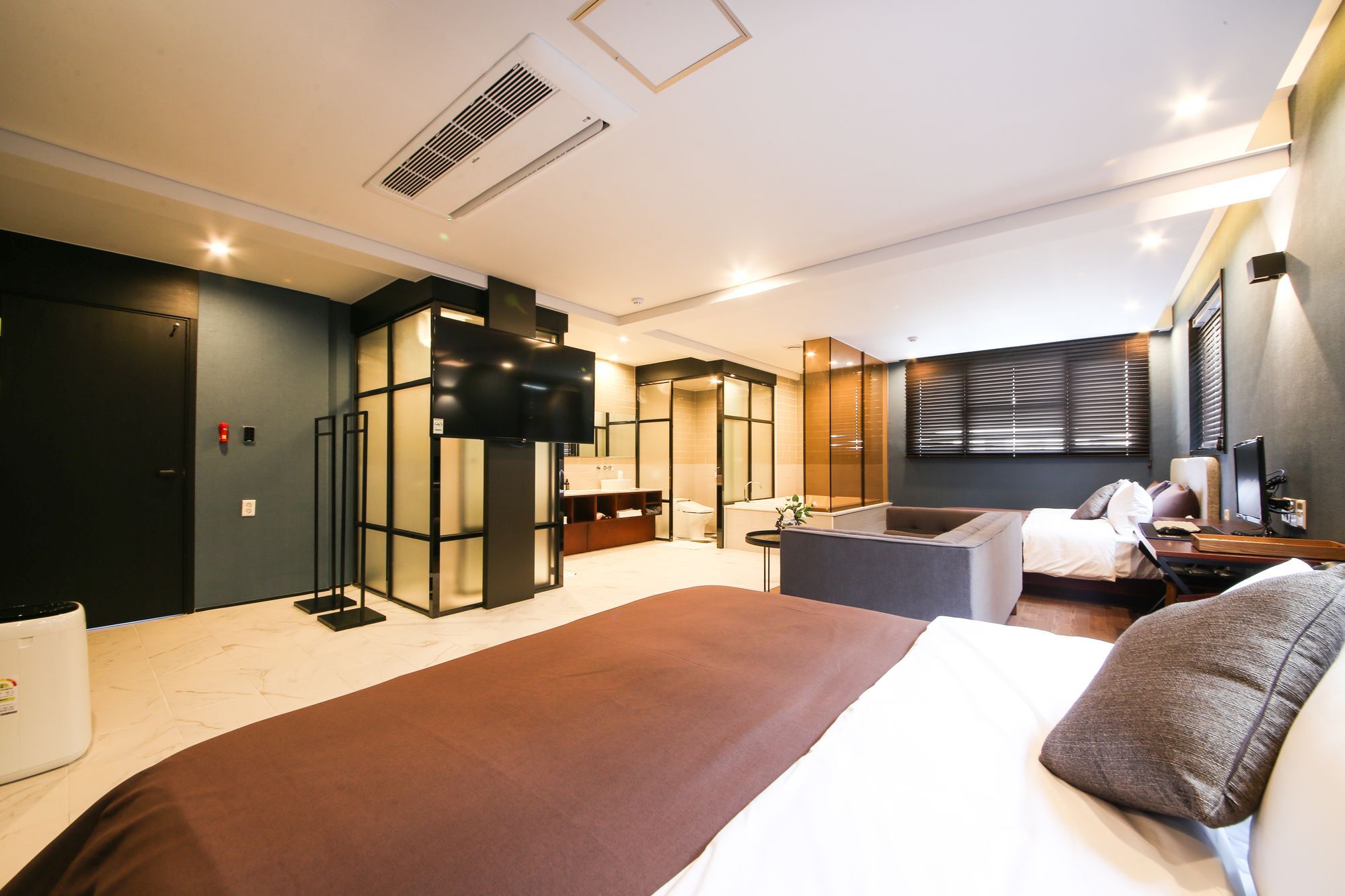 Brown Dot Hotel Yangjeong Busan Exterior foto